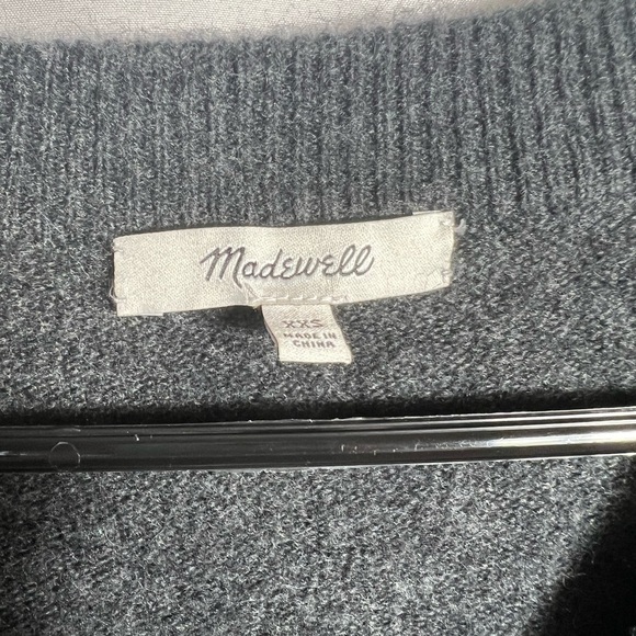 Madewell Dotted Bartlett V-Neck Pullover Sweater - Picture 4 of 4